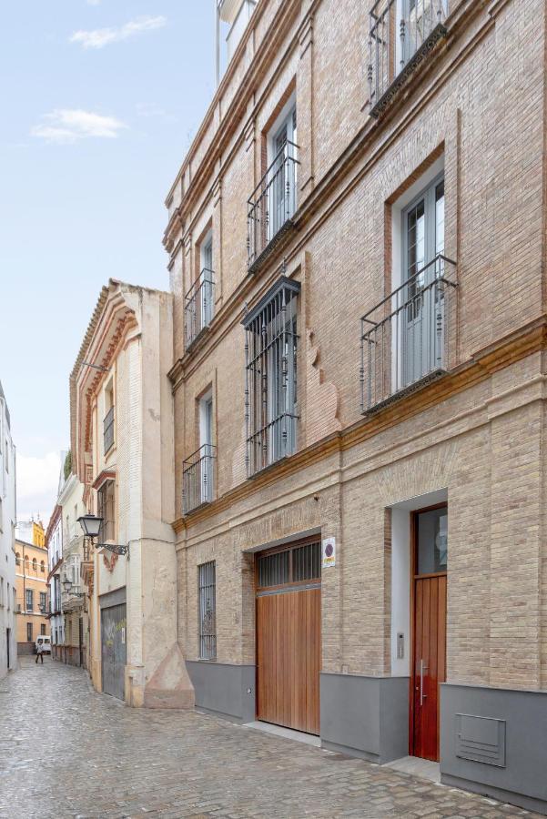Genteel Home Goyeneta Sevilla Bagian luar foto