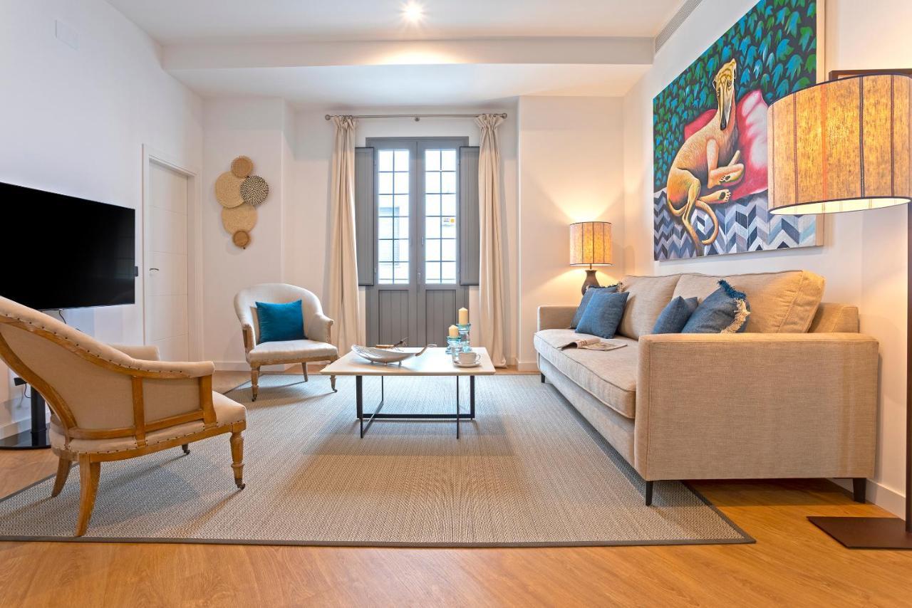 Genteel Home Goyeneta Sevilla Bagian luar foto