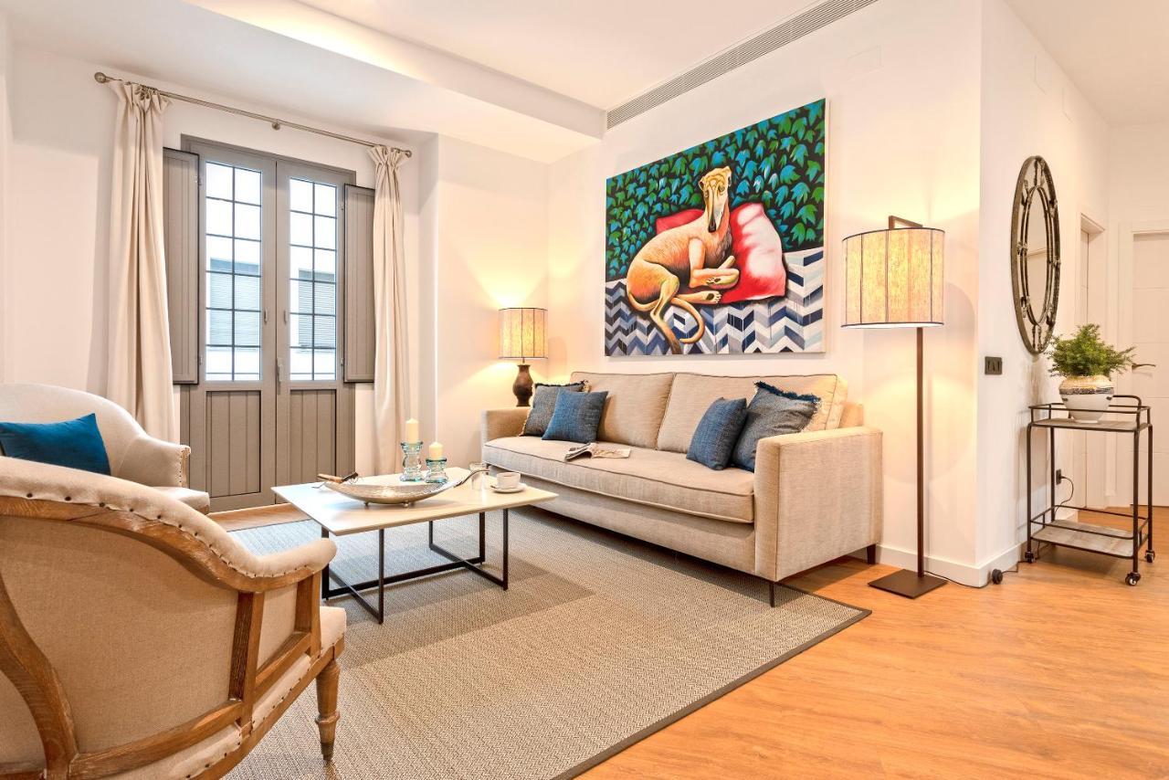 Genteel Home Goyeneta Sevilla Bagian luar foto