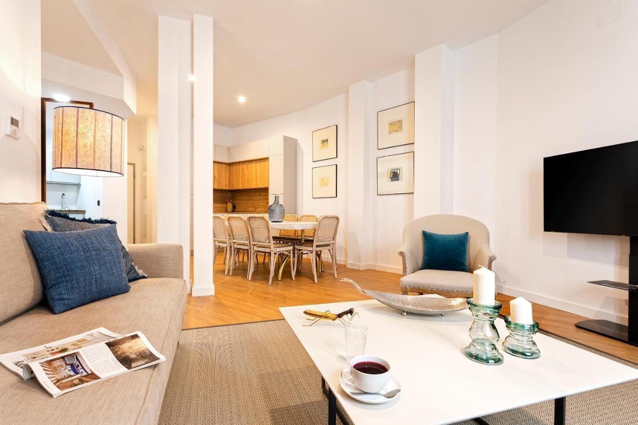 Genteel Home Goyeneta Sevilla Bagian luar foto
