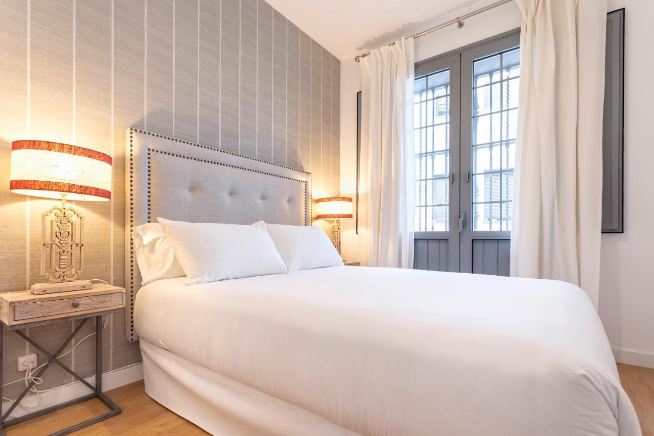 Genteel Home Goyeneta Sevilla Bagian luar foto
