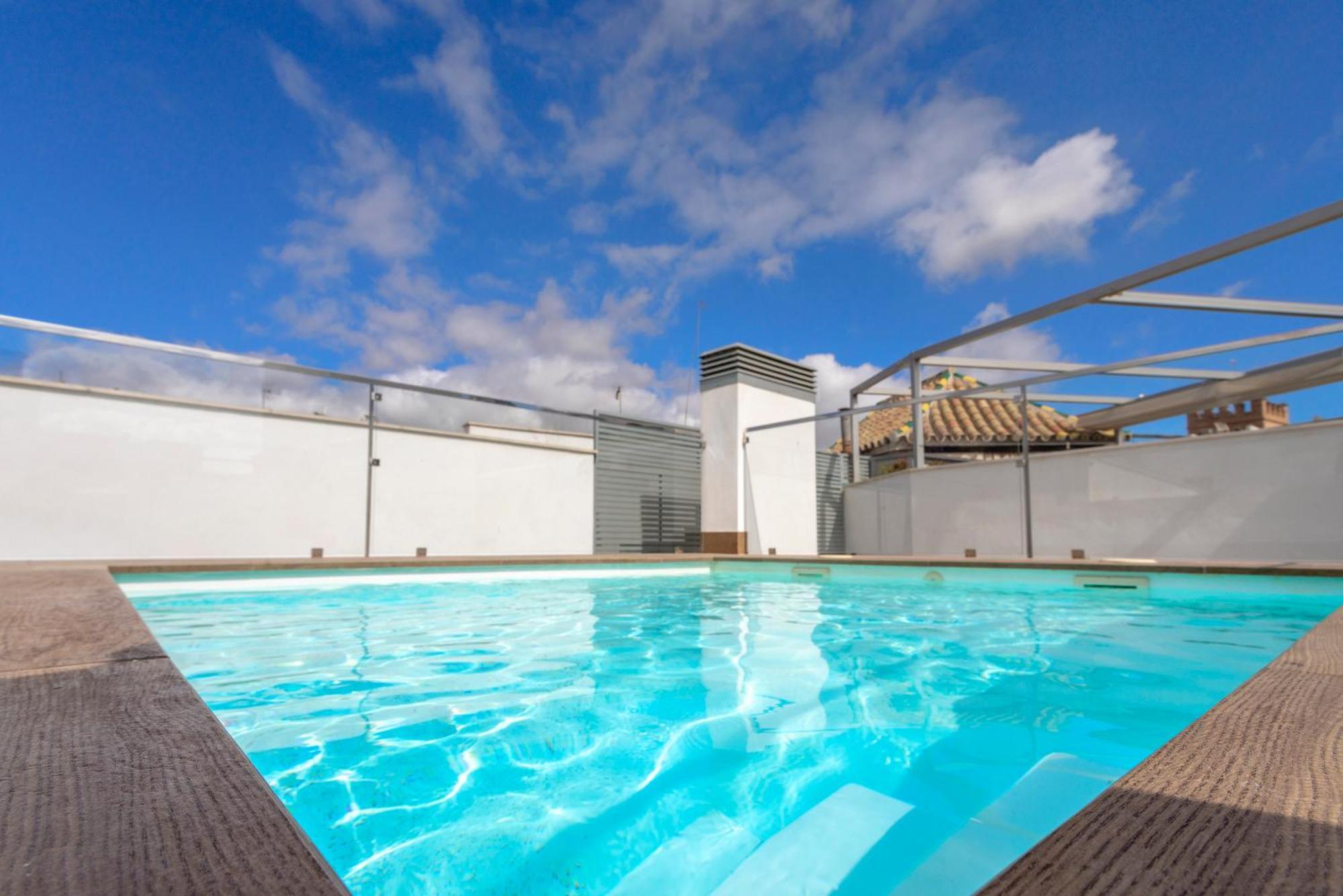 Genteel Home Goyeneta Sevilla Bagian luar foto